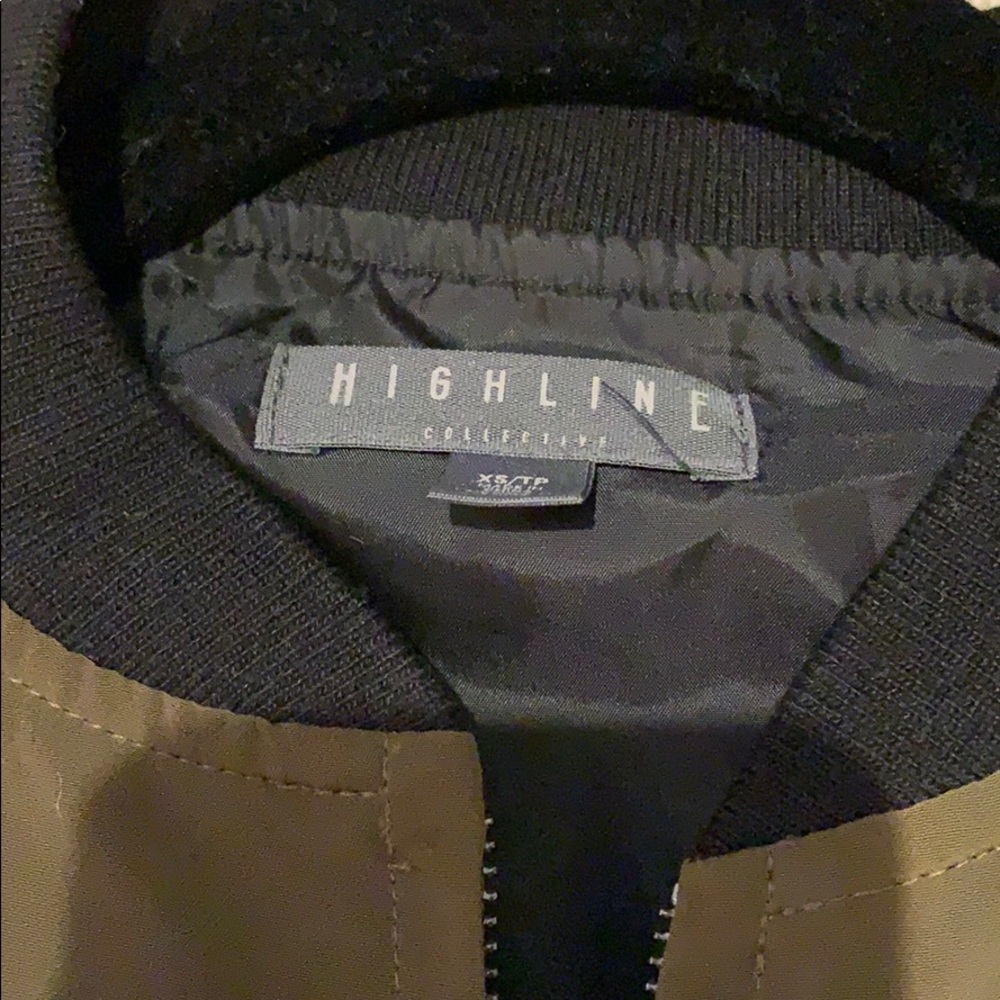 Bomber jacket - Picture 2 of 4